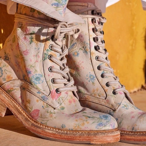 Free People Santa Fe Floral 🌸Lace Up Boots(size 37) - Picture 2 of 15